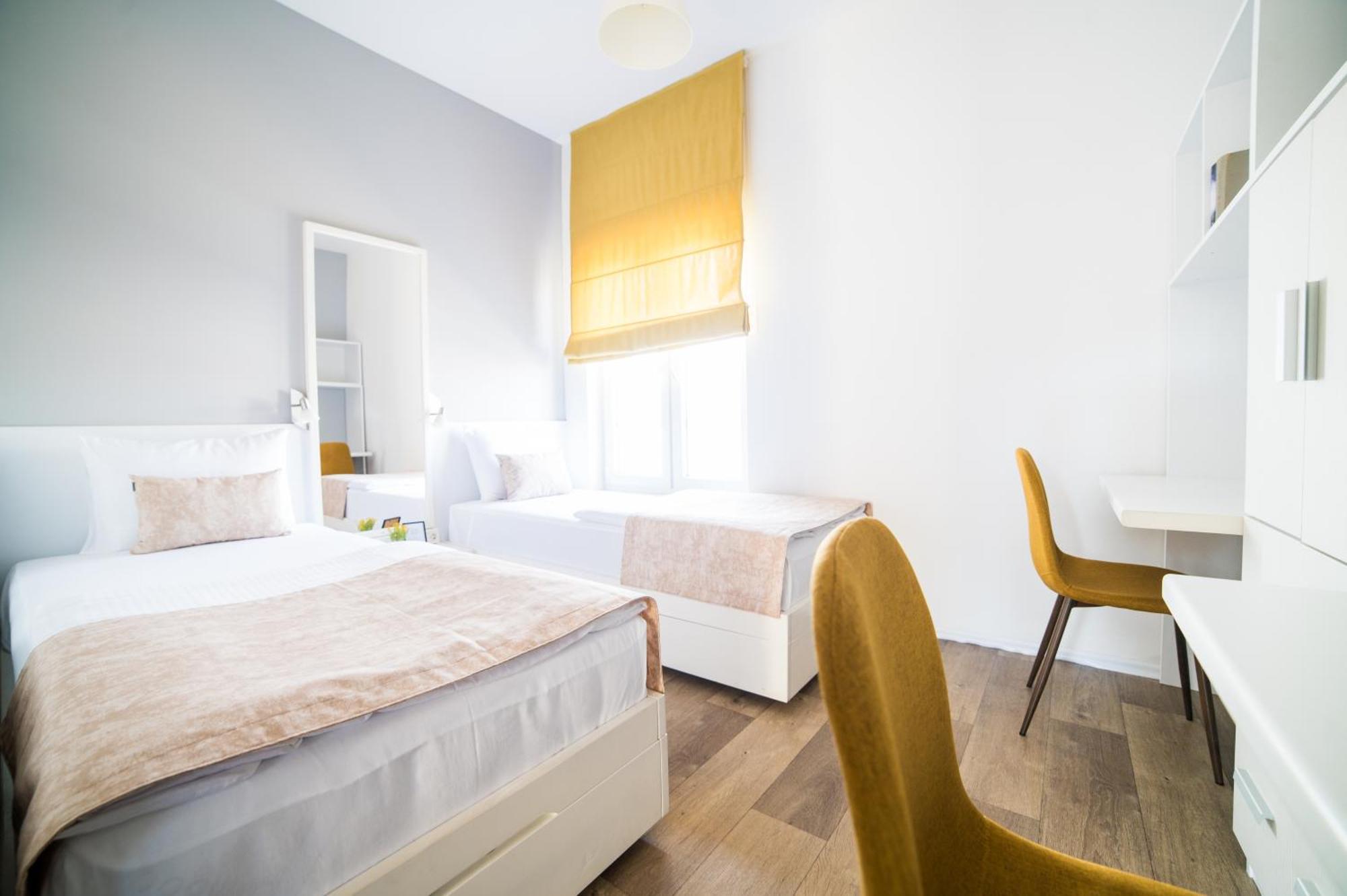 University Hotel Dorrah ทูซลา ภายนอก รูปภาพ