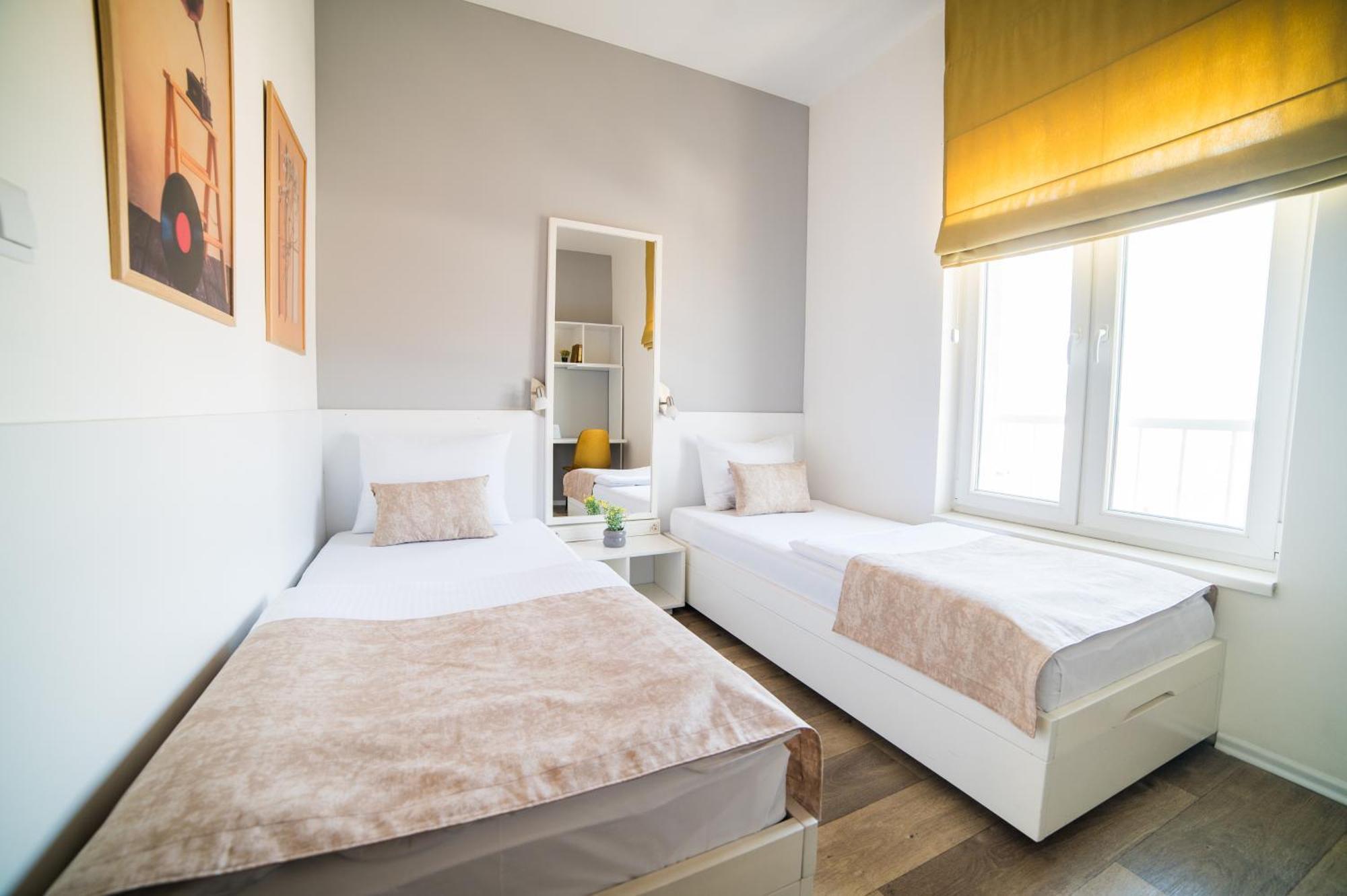 University Hotel Dorrah ทูซลา ภายนอก รูปภาพ